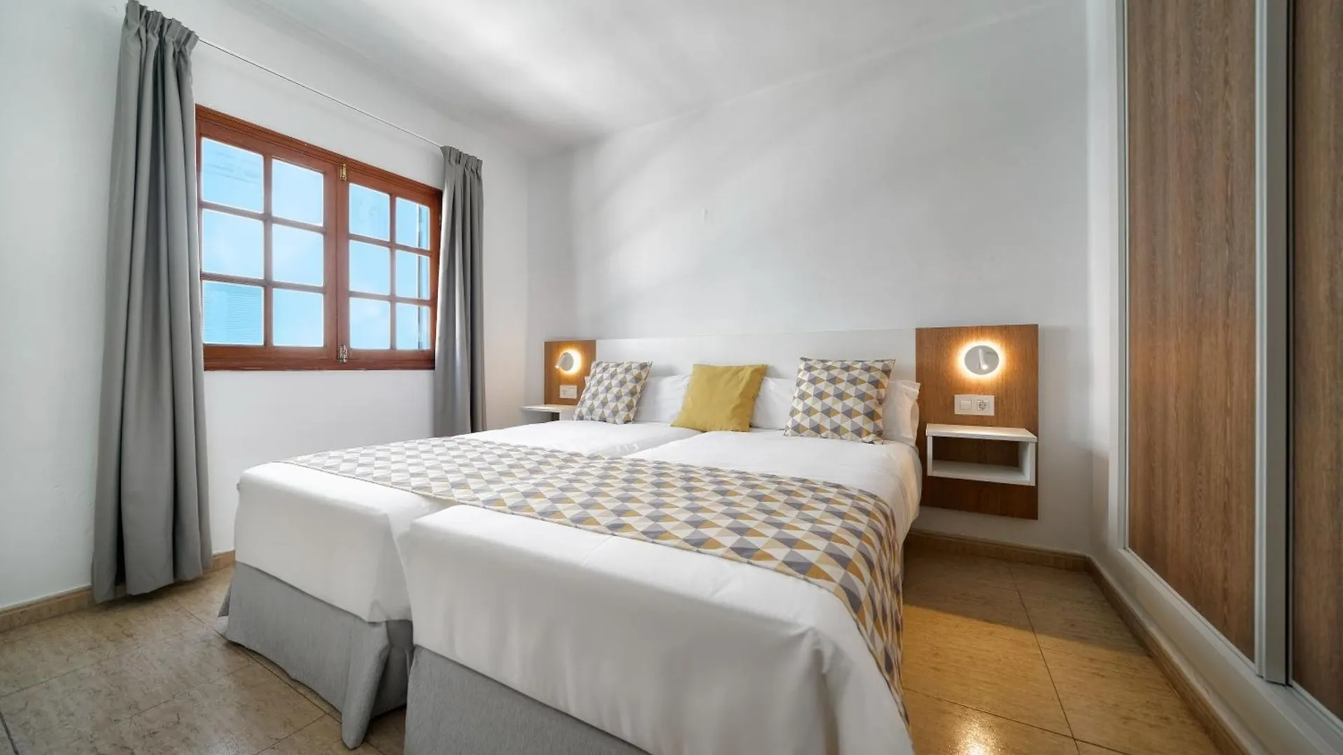 Labranda Playa Club Apartment Puerto del Carmen  Spain